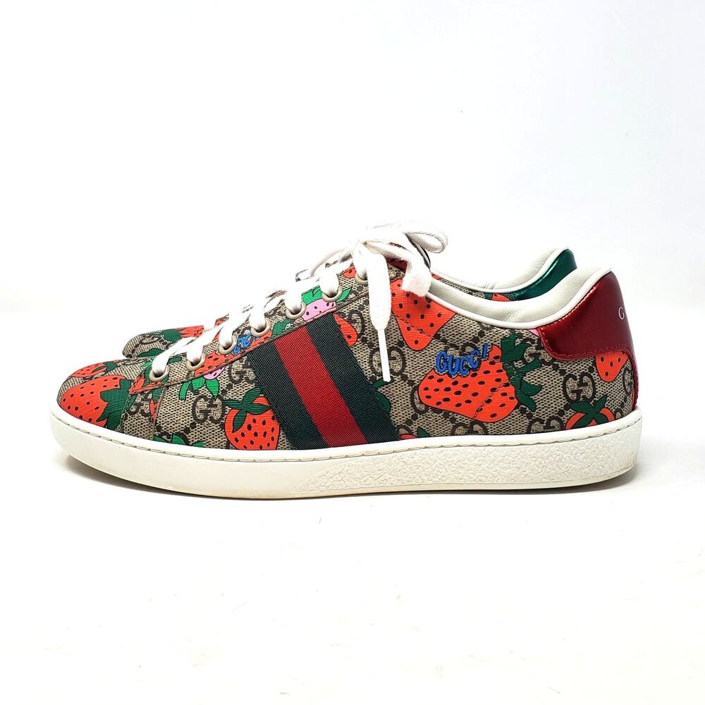 Gucci GG Supreme Monogram Logo Strawberry Lace Up Sneaker wears like a 7 1/2. - Picture 5 of 12